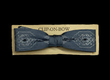 Load image into Gallery viewer, 1950's Deadstock Blue Clip-on Batwing Bowtie