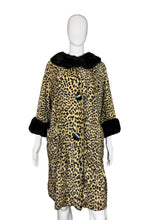 Load image into Gallery viewer, 1960's Faux Leopard Coat - Size M/L