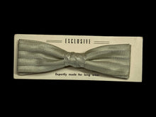 Load image into Gallery viewer, 1950's Deadstock Clip-on Batwing Bowtie