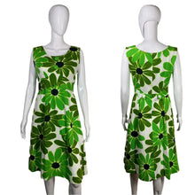 Load image into Gallery viewer, 1960's Green Daisy Day Dress Size M