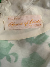 Load image into Gallery viewer, 1960's Green Floral Shift Dress - Size L/XL