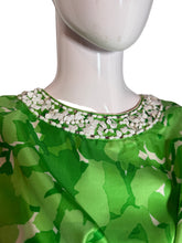 Load image into Gallery viewer, 1960's Green Floral Shift Dress - Size L/XL