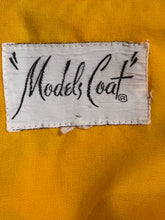 Load image into Gallery viewer, 1960's Floral House Coat - Size L