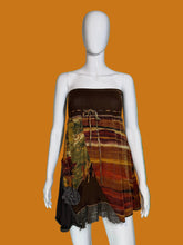 Load image into Gallery viewer, Mannequin wearing a brown strapless top on a plain background