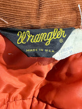 Load image into Gallery viewer, 1970's Wrangler Corduroy Puffer Vest Size M