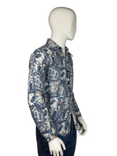 Load image into Gallery viewer, Mannequin wearing a patterned shirt on a plain background