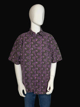 Load image into Gallery viewer, 1980's Purple Geometric Cotton Button Up Size L