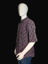Load image into Gallery viewer, 1980's Purple Geometric Cotton Button Up Size L