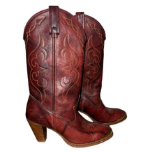 Load image into Gallery viewer, 1970's ACME High Heel Cowboy boots Size 6M