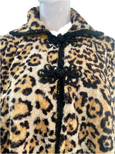 Load image into Gallery viewer, 1960's Faux Leopard Cape Size OS
