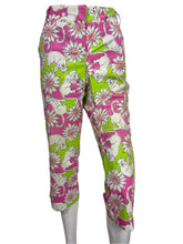 Load image into Gallery viewer, Vintage Y2K Lilly Pulitzer Lion Print Capri pants Size 8P