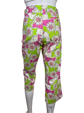 Load image into Gallery viewer, Vintage Y2K Lilly Pulitzer Lion Print Capri pants Size 8P