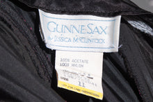 Load image into Gallery viewer, 1980's Pink and Black Strapless Satin Gunne Sax Gown - Size M