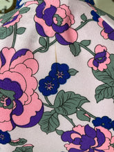 Load image into Gallery viewer, 1960's lavender Floral Cheongsam Dress Size S