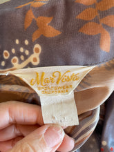 Load image into Gallery viewer, 1970's Leaves Disco Shirt Size S/M