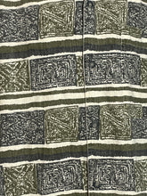 Load image into Gallery viewer, 1990's Cotton Graphic Button Up Size L
