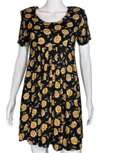 Load image into Gallery viewer, 1990's Sunflower Baby Doll Dress Size M