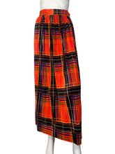 Load image into Gallery viewer, 1970's Pleated Plaid Maxi Skirt Size S