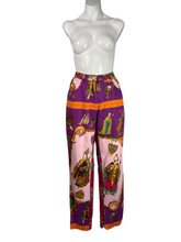 Load image into Gallery viewer, 1990’s Rare Versace Pope Print Jeans Size S/M