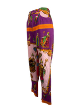Load image into Gallery viewer, 1990’s Rare Versace Pope Print Jeans Size S/M