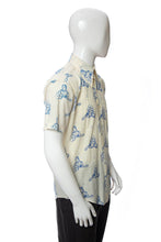 Load image into Gallery viewer, 1970's Fruit of the Loom Cream and Blue Elvis Printed Button Down Shirt Size L