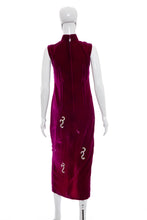 Load image into Gallery viewer, 1970's Red Wine Velvet and Sequins Cheongsam Dress Size S/M