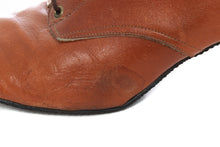 Load image into Gallery viewer, 1960's Slicca Saddle Brown Leather Lace up Boots Size 8.5