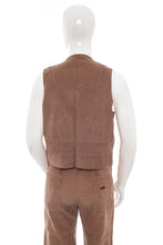 Load image into Gallery viewer, 1970's Lee Brown Corduroy Three Piece Suit Size L