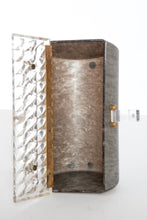 Load image into Gallery viewer, 1950’s Gilli Originals Lucite Box Purse