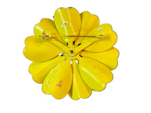 Load image into Gallery viewer, 1960’s Yellow Metal Flower Broach
