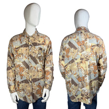 Load image into Gallery viewer, Patterned shirt on a mannequin with front and back views against a white background
