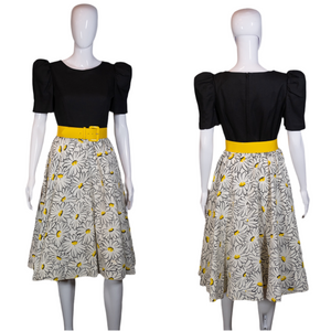 1980's Daisy Print Party Dress Size S