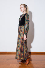 Load image into Gallery viewer, 1970&#39;s Gay Gibson Black Paisley Printed Hippie Dress Size
