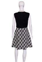 Load image into Gallery viewer, 1960&#39;s Knit Houndstooth Sleeveless Day Dress Size S/M
