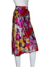 Load image into Gallery viewer, 1960&#39;s Psychedelic Floral Pencil Skirt - Size M
