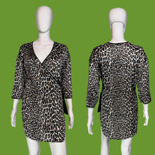 Load image into Gallery viewer, 1970's Vanity Fair Leopard Lingerie - Size M/L

