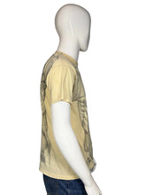 Load image into Gallery viewer, Mannequin wearing a yellow shirt and blue jeans on a white background
