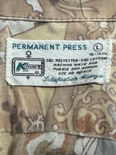 Load image into Gallery viewer, 1970's Medieval Print Men's Shirt - Size L
