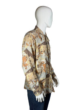 Load image into Gallery viewer, Mannequin wearing a patterned shirt against a plain background
