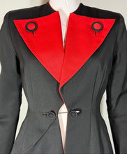 Load image into Gallery viewer, 1940&#39;s Red and Black Gabardine Suit Jacket - Size S
