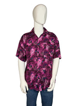 Load image into Gallery viewer, Pink patterned shirt on a mannequin 
