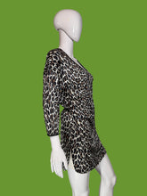 Load image into Gallery viewer, 1970's Vanity Fair Leopard Lingerie - Size M/L
