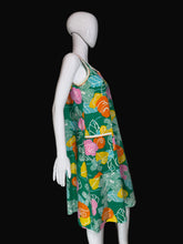 Load image into Gallery viewer, 1960's Cotton Floral Front Zip House Dress - Size M/L
