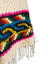 Load image into Gallery viewer, Close up showing two loose yarn ends
