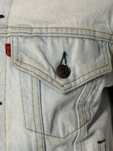 Load image into Gallery viewer, 1980s Levi's Type 3 Light Wash Denim Jacket – Size S
