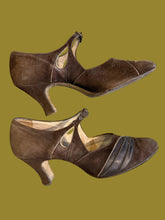 Load image into Gallery viewer, A pair of 1920s brown heels matching the previous set. 
