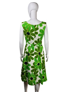 1960's Green Daisy Day Dress Size M