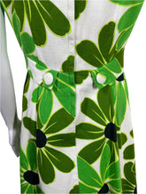 Load image into Gallery viewer, 1960&#39;s Green Daisy Day Dress Size M
