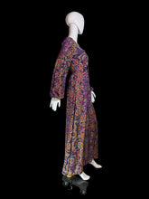 Load image into Gallery viewer, 1960s Psychedelic Floral Paisley Maxi Dress – Size M
