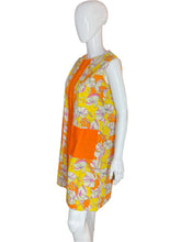 Load image into Gallery viewer, 1960’s Cotton Psychedelic Floral House Dress Size L/XL
